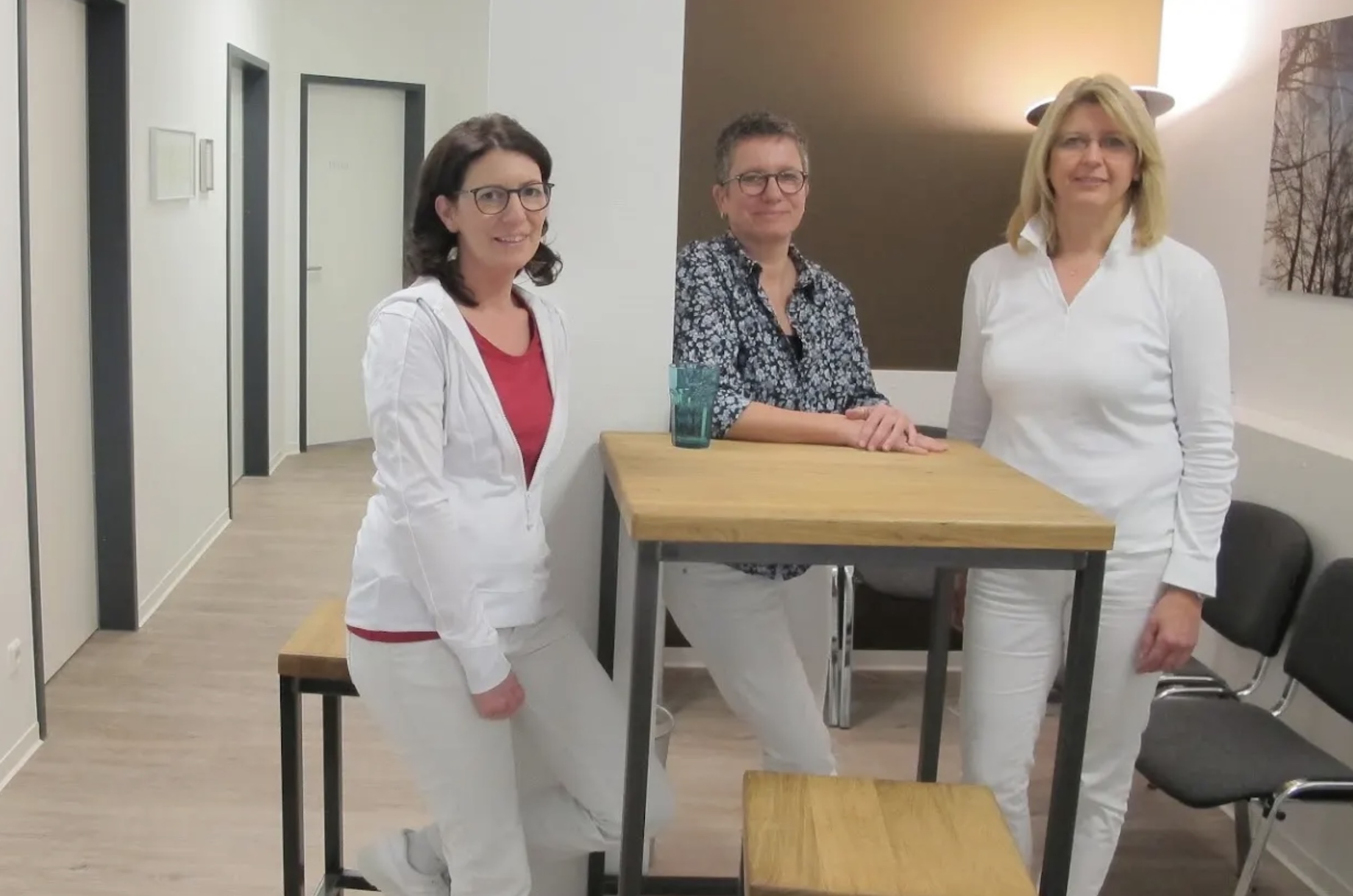 Ärztinnen in einer Arztpraxis im Rahmen einer Praxisvertretung