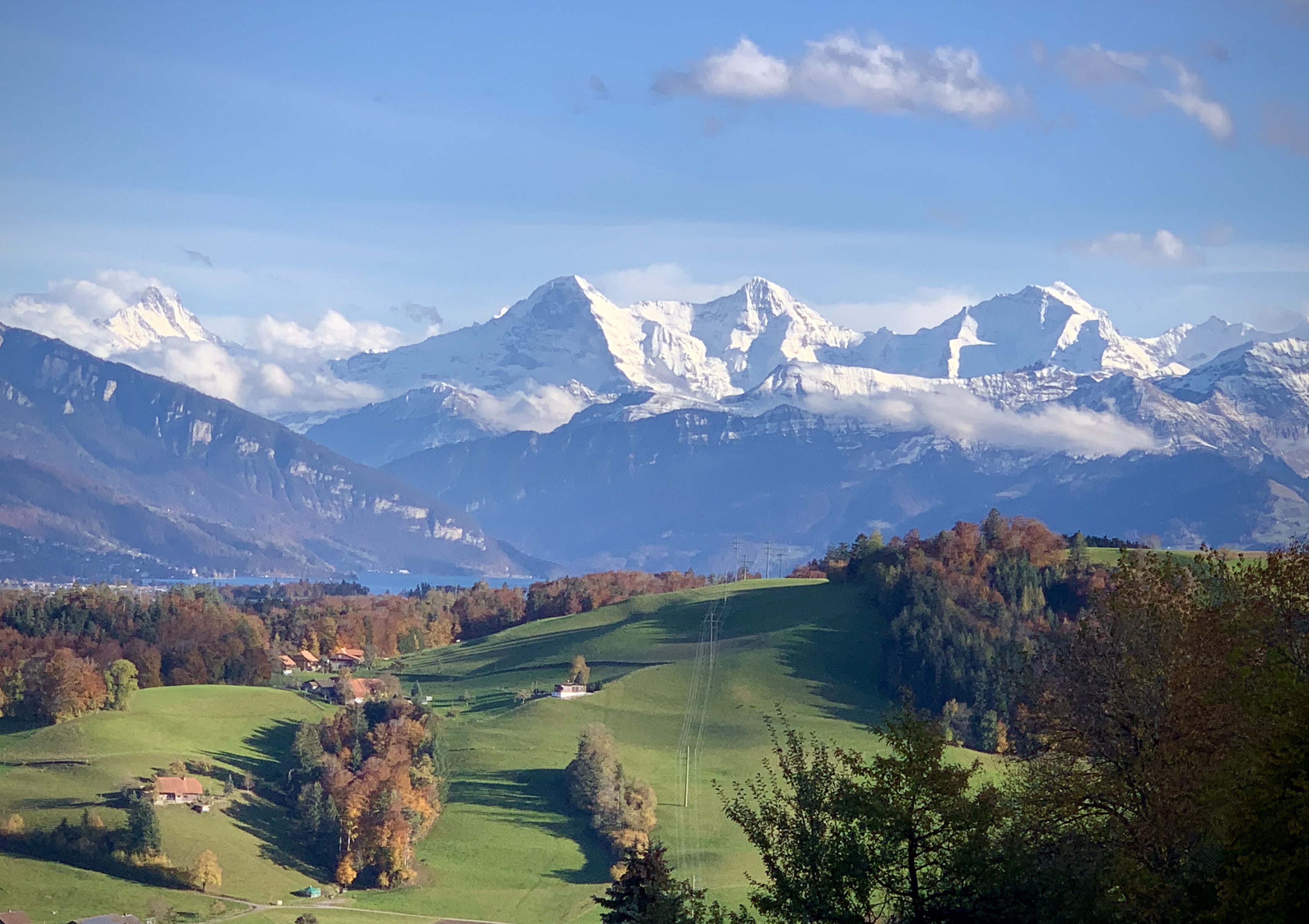 arbeiten-mit-dankbaren-menschen-in-fantastischer-umgebung-hausarzt-blumenstein-3638-schweiz.jpg