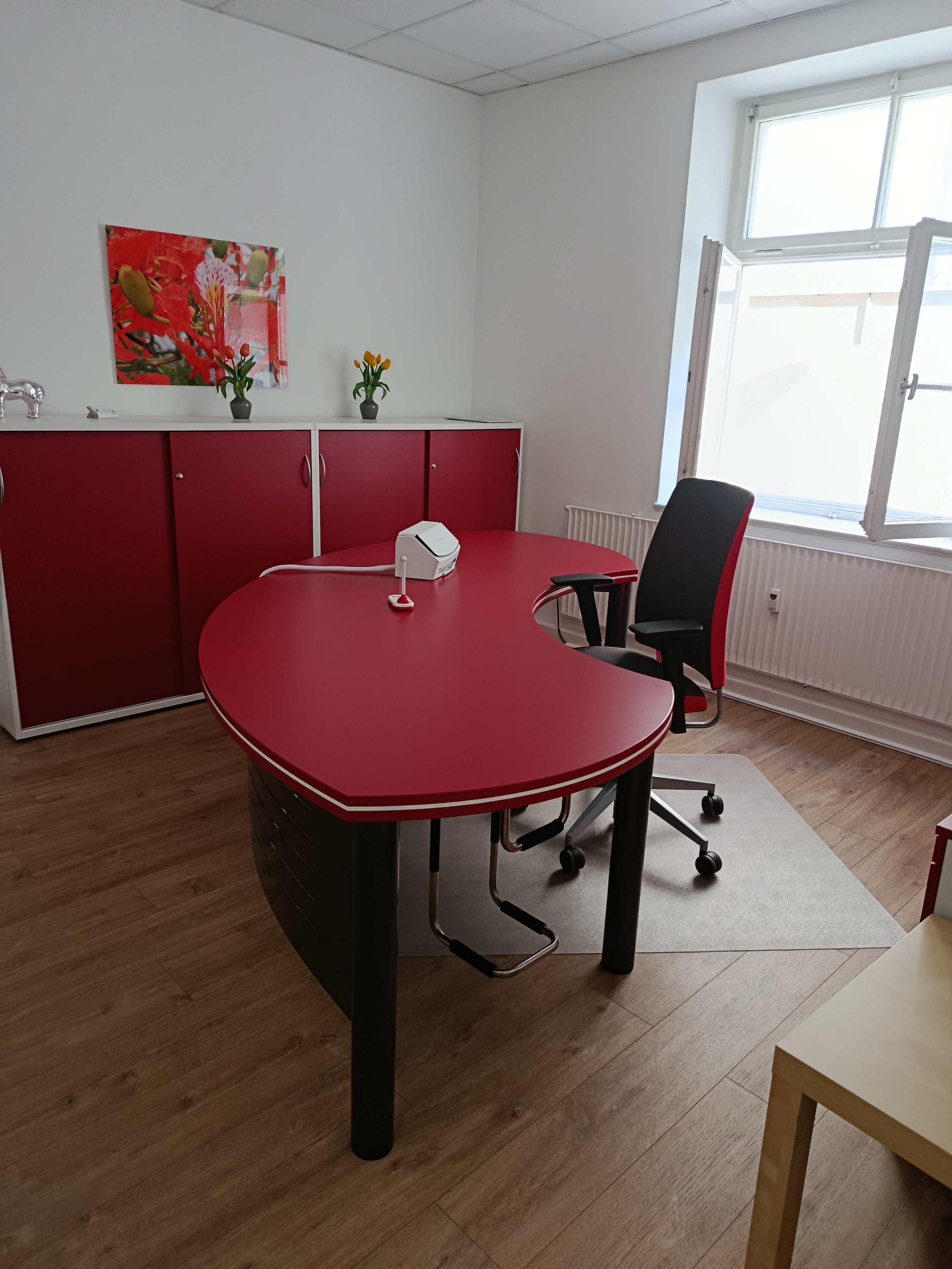 studienpraxis-sucht-engagierte-aerztin-engagierten-arzt.jpg