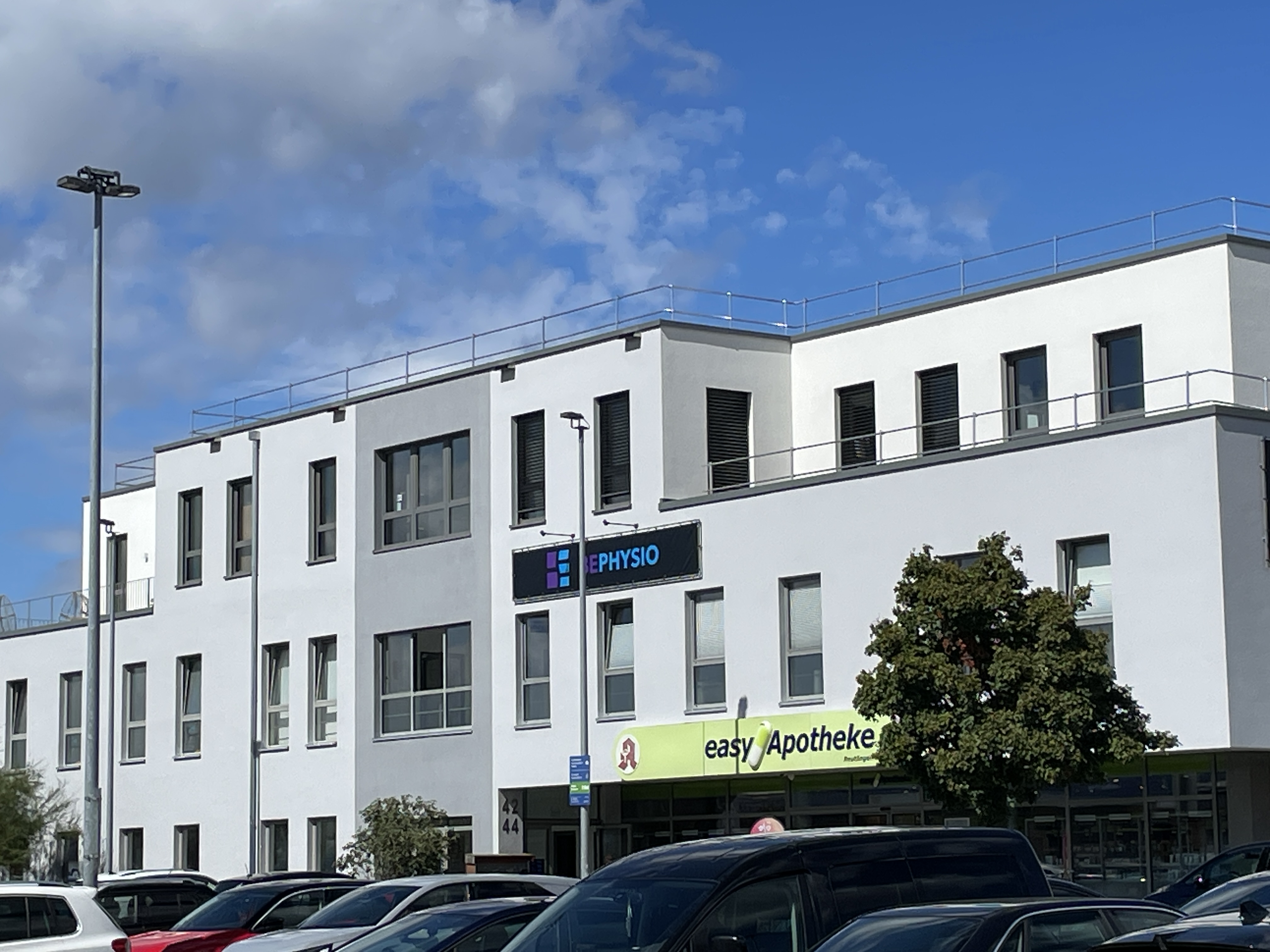 380 m² barrierefreie Praxis-/MVZ-Fläche im Ärztehaus Reutlingen – Erdgeschoss, klimatisiert, Parkplätze“