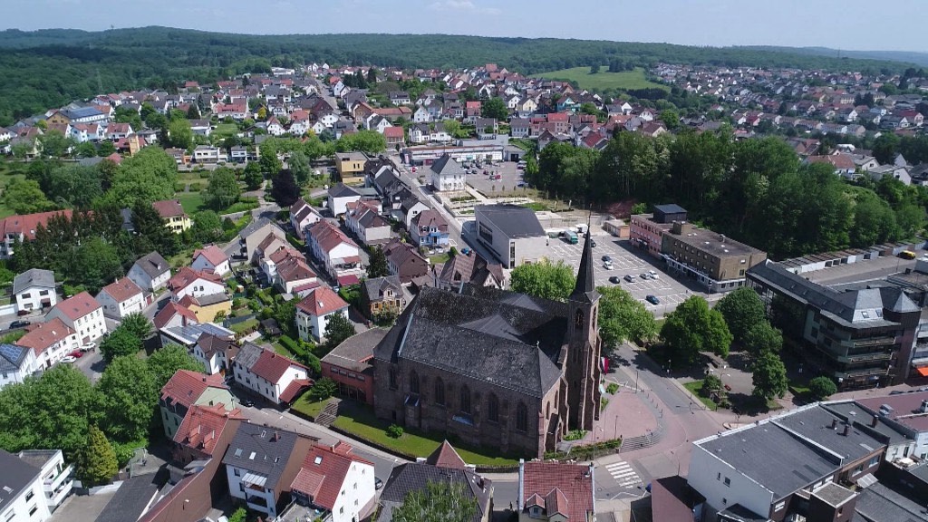 arztpraxis-im-zentrum-von-quierschied-am-rathaus-zahnarzt-im-haus.jpg