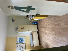 zur-vermietung-steht-eine-langjaehrige-etablierte-kinderarztpraxis-im-mecklenburger-weg-126-27578