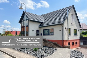 Freistehendes Einfamilienhaus bzw. Wohn- und Geschäftshaus in Arnstadt/ Branchewinda