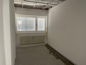 die-hier-angebotene-praxisflaeche-befindet