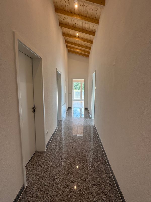 Gepflegte Praxisräumlichkeiten zu vermieten