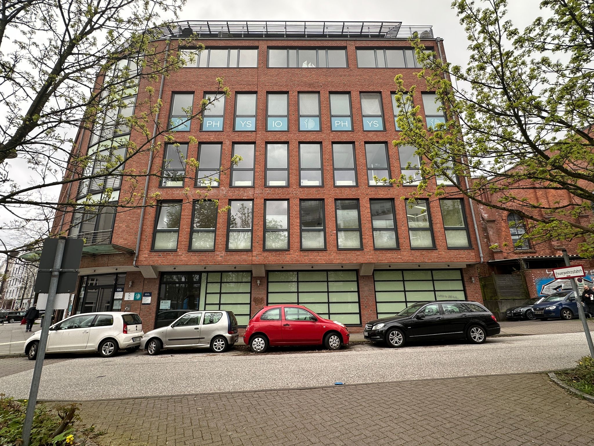 Helle, großzügige Praxisräume in Hamburg-Bahrenfeld