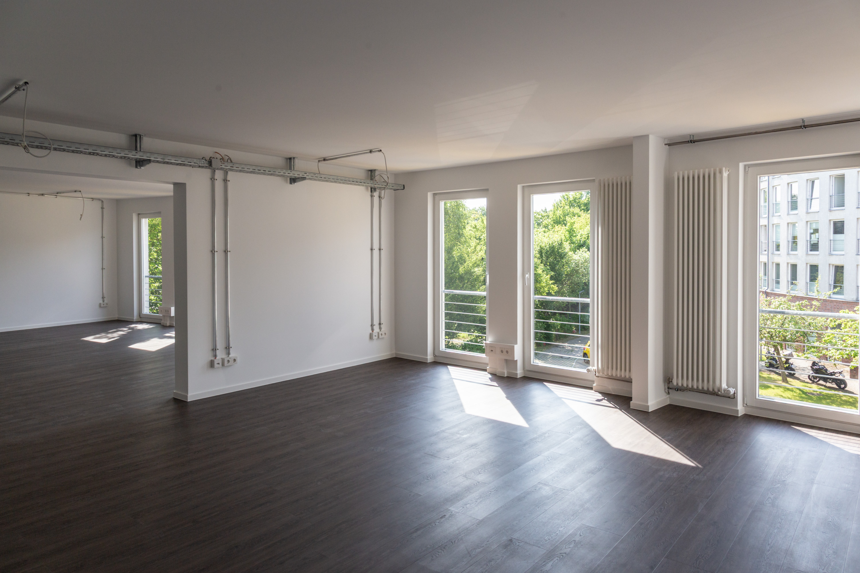herzberg-campus-hell-and-saniert-praxisraeume-226-m-10365-berlin-lichtenberg-deutschland.jpg