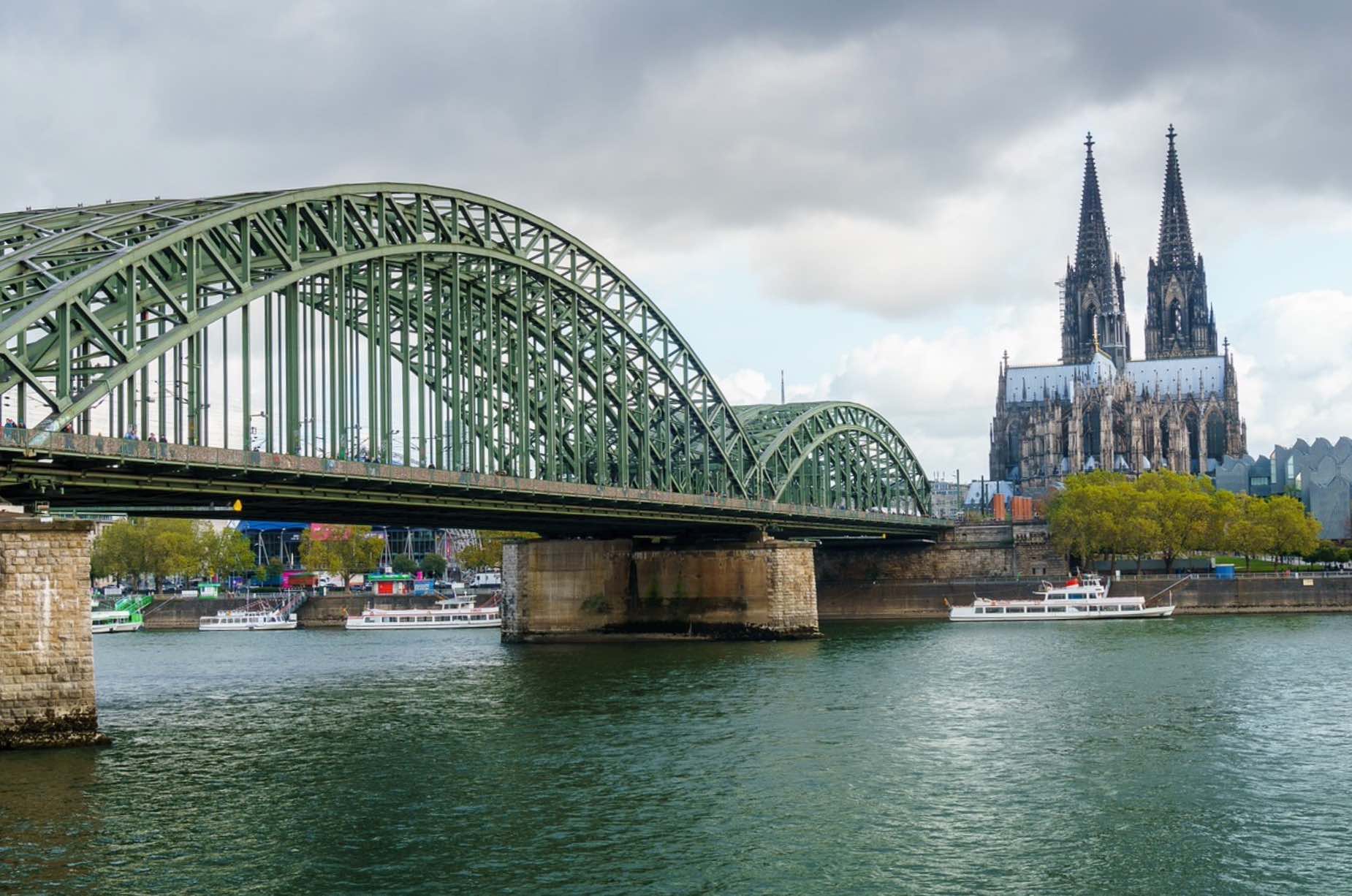 neue-praxisraeume-in-koeln-muelheim-zur-vermietung.jpg