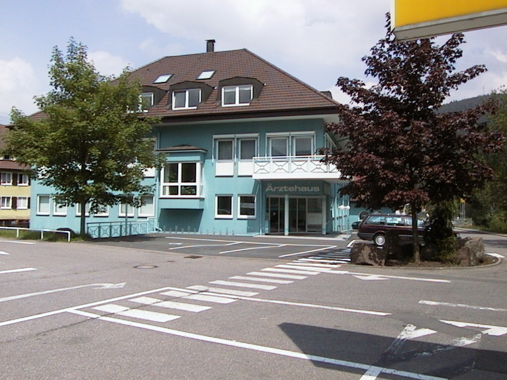 praxisraeume-im-aerztehaus-caimbach.jpg