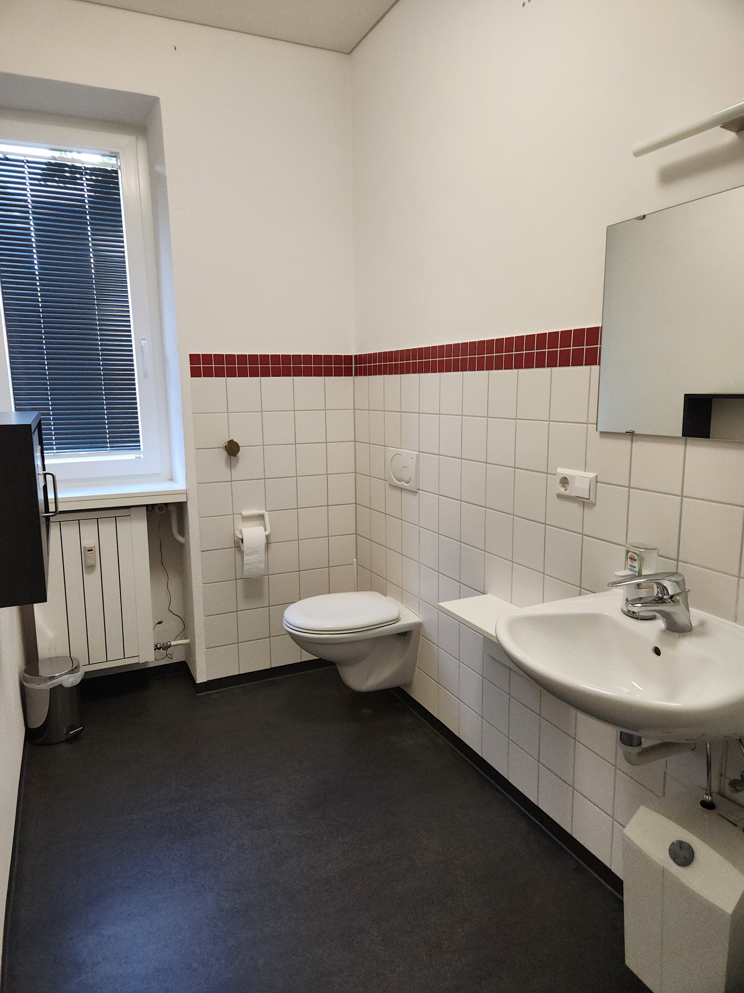 die-raeume-befinden-sich-in-einem.jpg