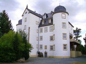 schloss-heinersgruen-ist-eine-kernsanierte