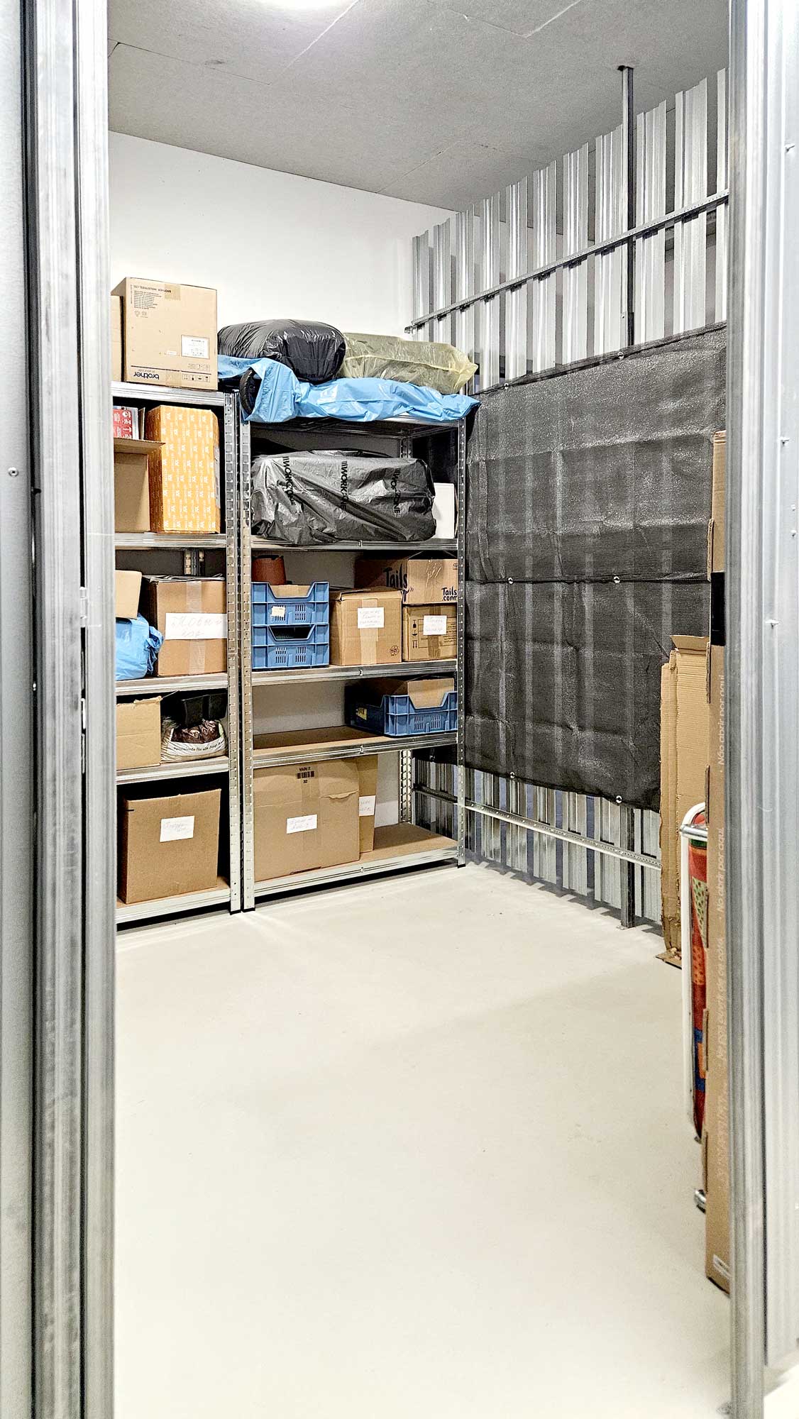 diese-moderne-vollstaendig-moeblierte-2-zimmer-wohnung-72-qm-im-2-obergeschoss-eines.jpg