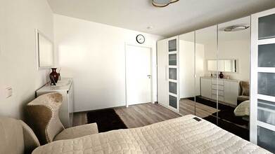 diese-moderne-vollstaendig-moeblierte-2-zimmer-wohnung-72-qm