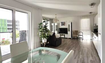 diese-moderne-vollstaendig-moeblierte-2-zimmer-wohnung-72-qm-im-2
