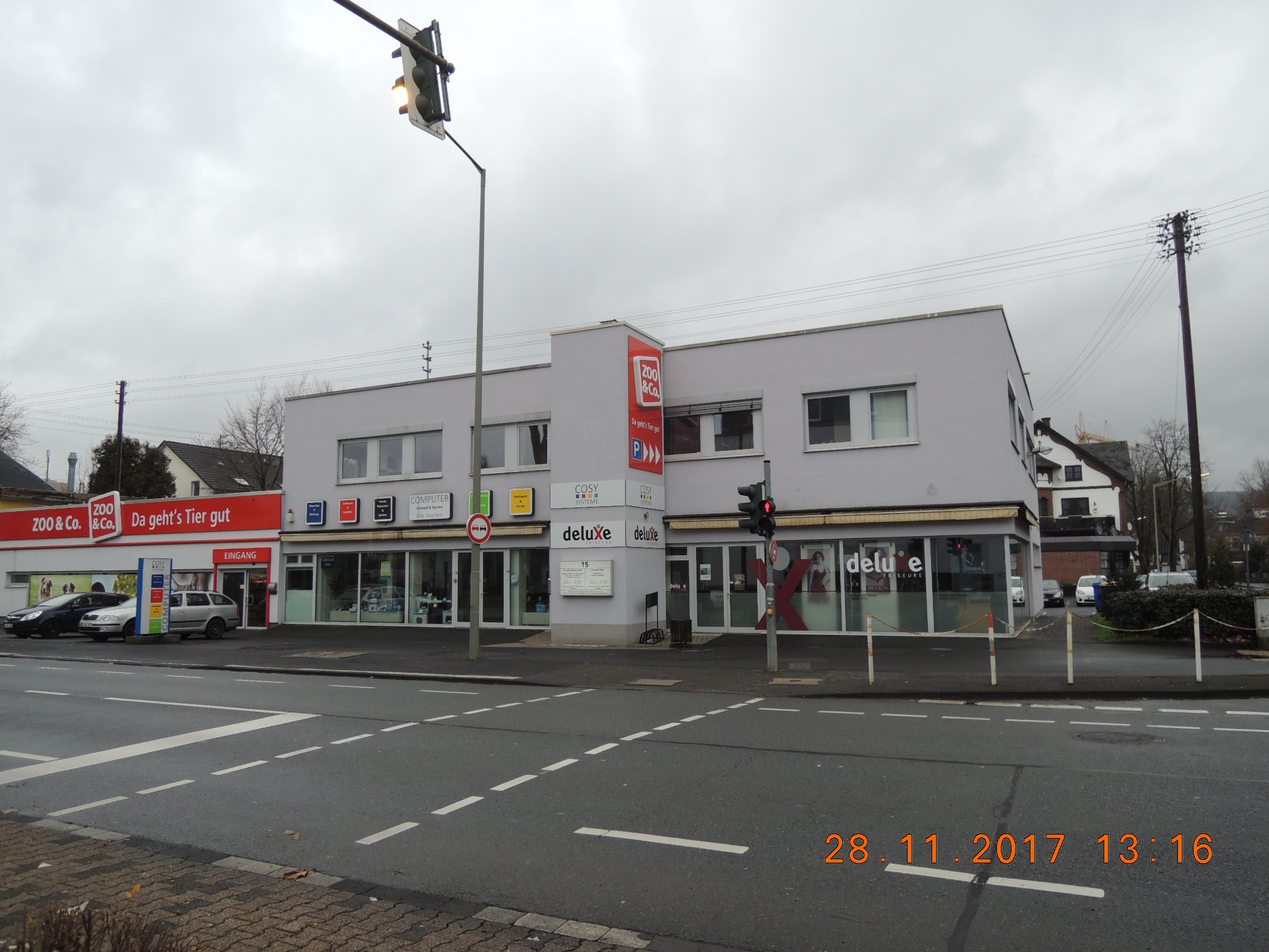 alteingesessene-gut-etablierte-zahnarztpraxis-im-grossraum-der-universitaetsstadt-siegen-abzugeben-die-barrierefreie.jpg