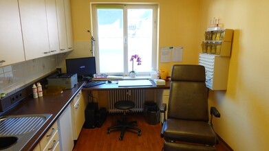 bad-wildbad-allgemeinpraxis-zu-verschenken-nachmieter-fuer-vorhandene-praxisraeume-gutgehende-allgemeinpraxis-in-75323