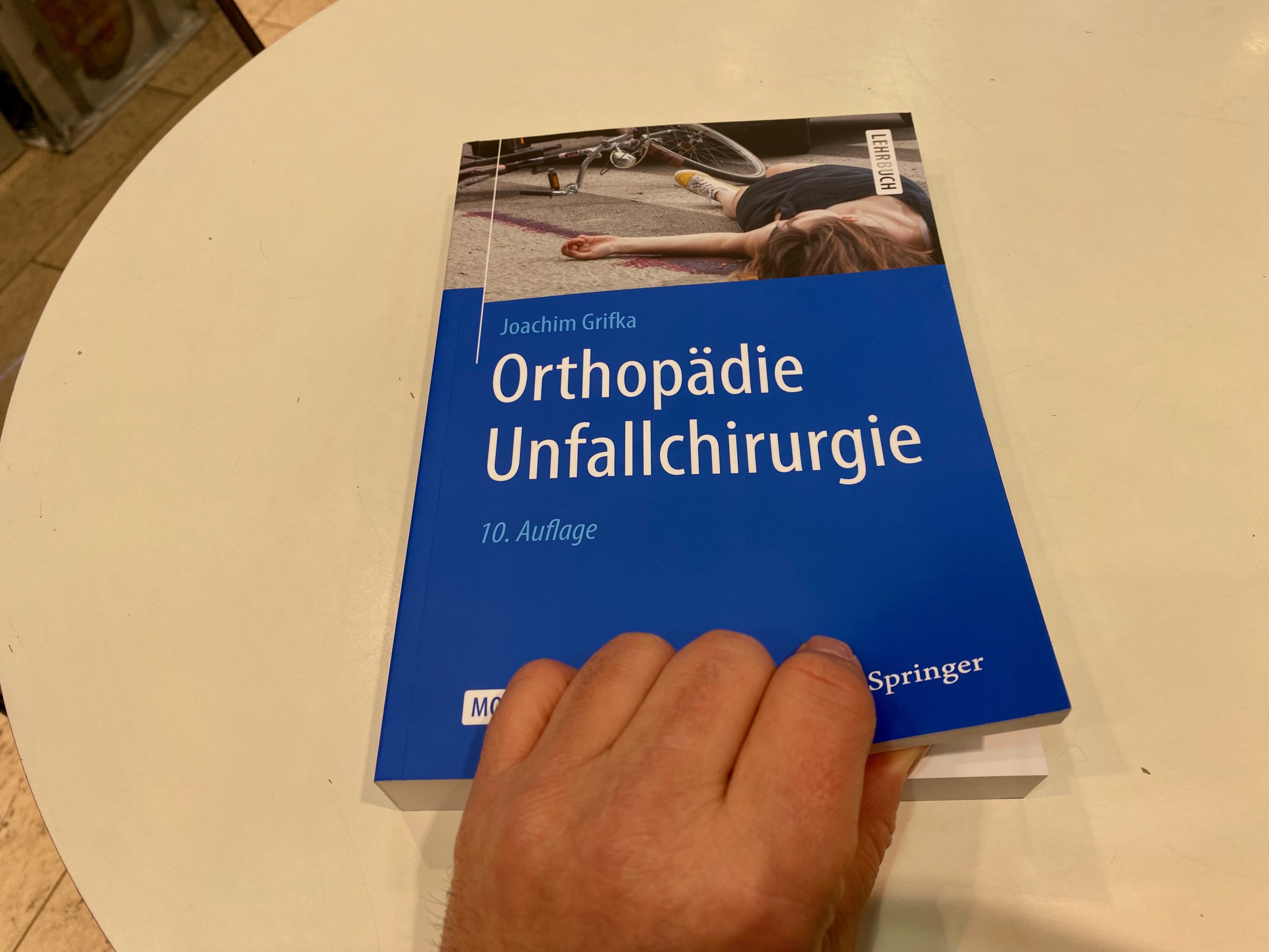 Exklusive privatärztliche Orthopädie-Praxis im nördlichen Schleswig-Holstein wegen Altersnachfolge zum 01.04.2027 abzugeben.