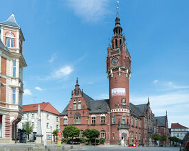 Rathaus in Dahme/Mark: Politik und Verwaltung helfen gern!