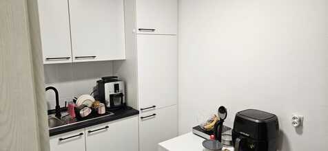 Gutgehende Hausartztpraxis In Oberbayern zu verkaufen, ab sofort oder später Hausartztpraxis, auf 110m², bestehend