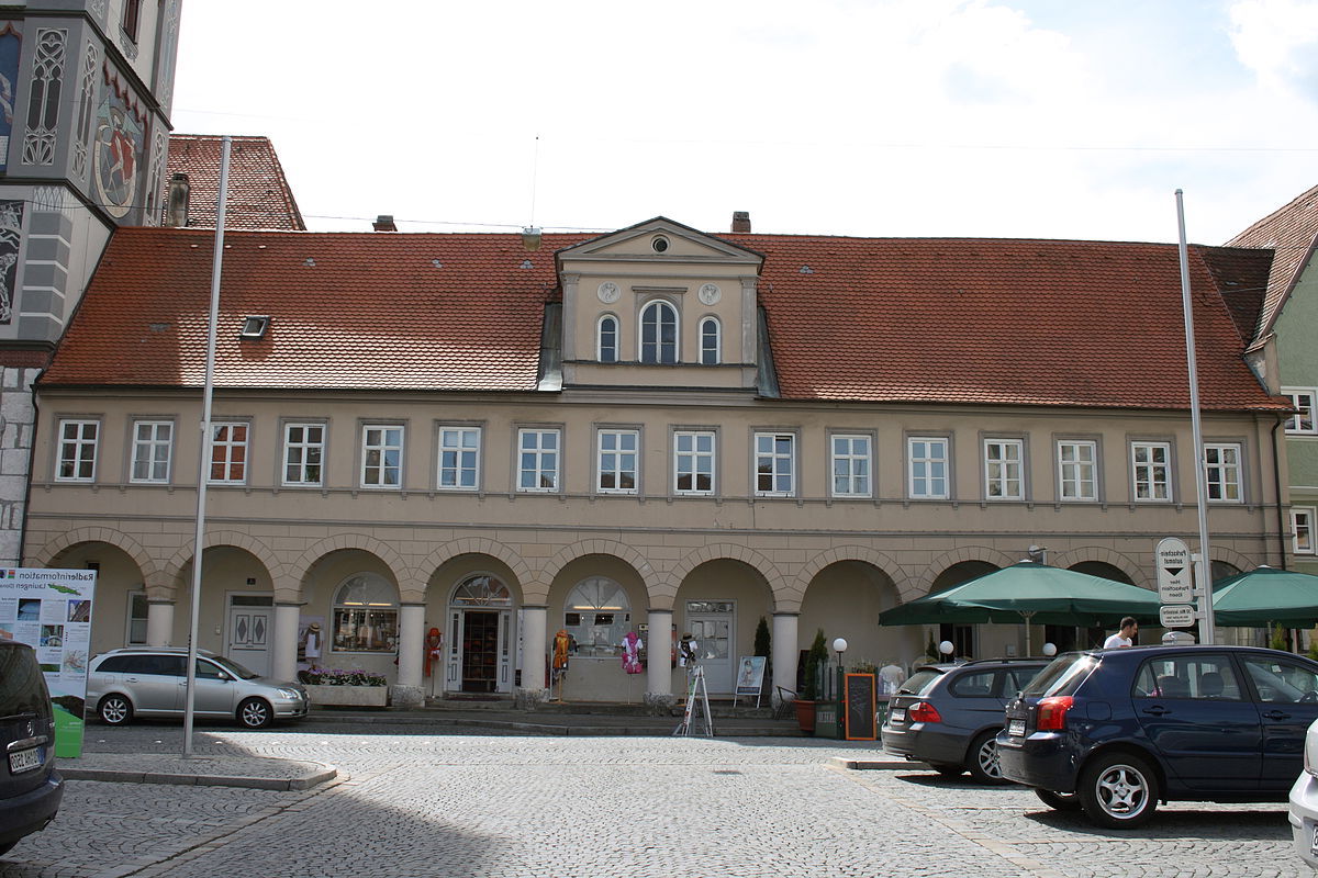 haelftiger-anteil-einer-gemeinschaftspraxis-in-lauingen-abzugeben.jpg