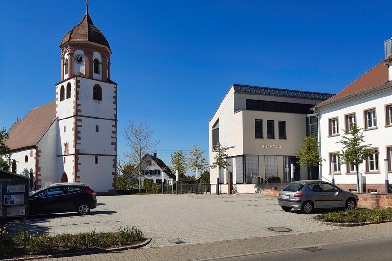 hausarztpraxis-in-der-gemeinde-neuhausen-sucht-arzt.jpg