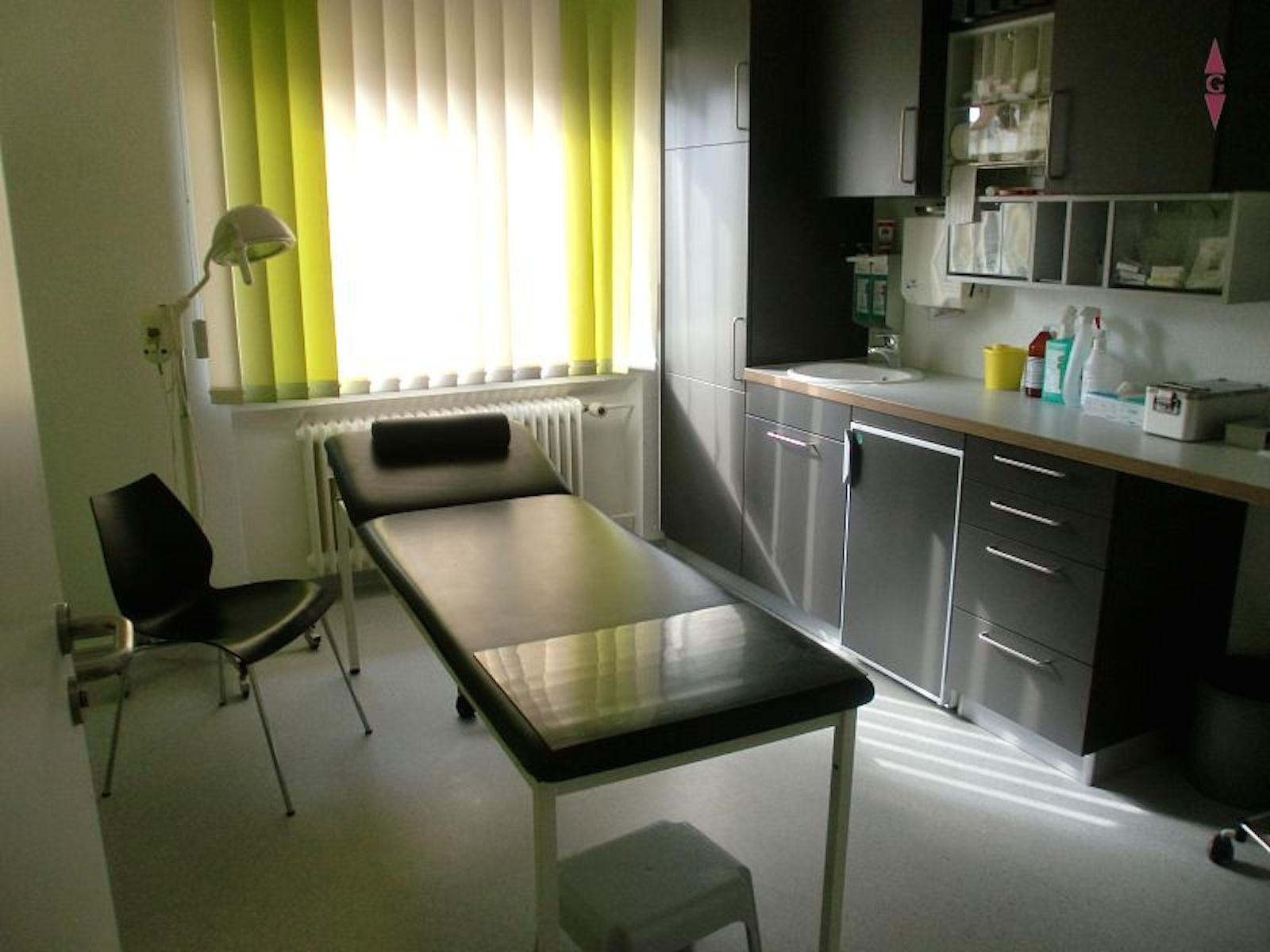 praxisraeume-229-m-nutzflaeche-in-77815-buehl-hausarzt.jpg