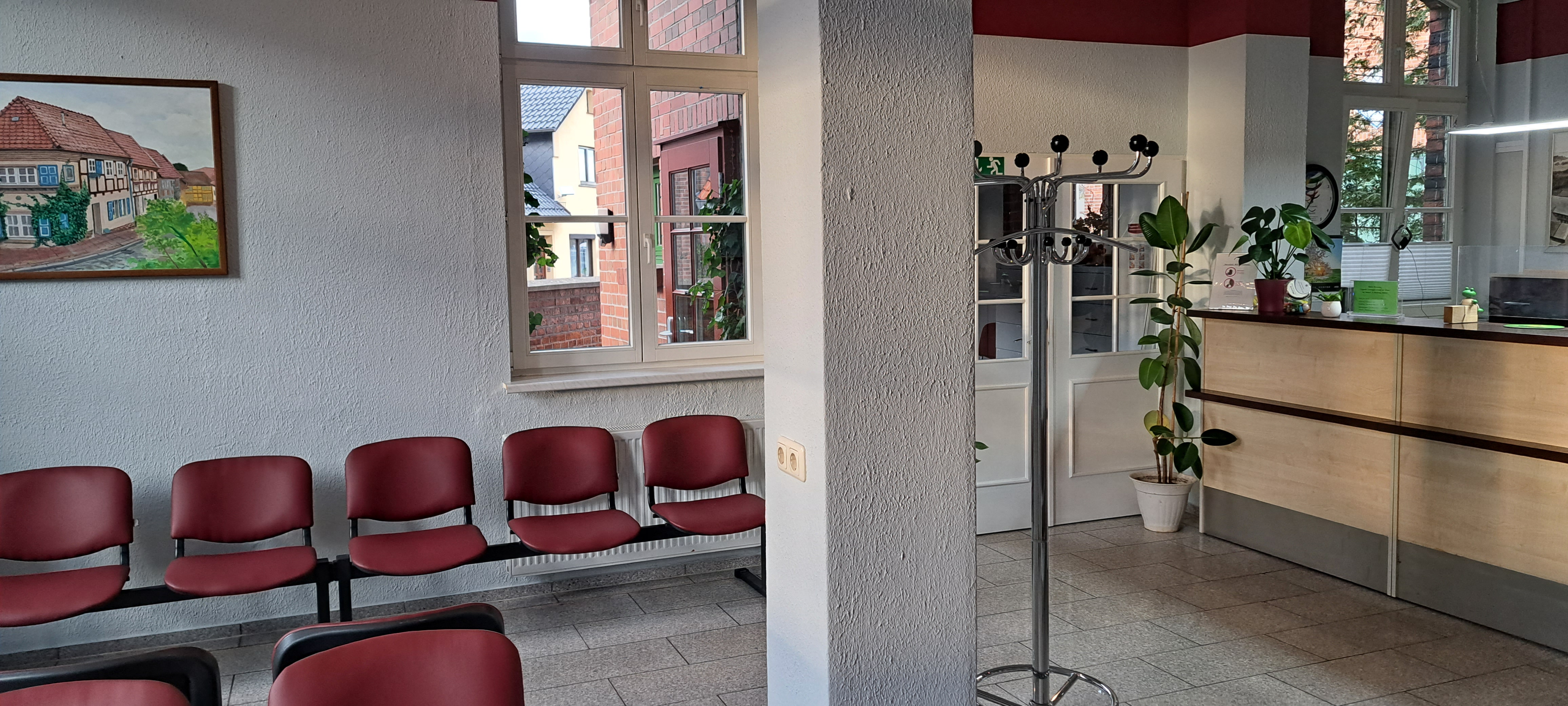 allgemeinmedizin-landpraxis-200m2-11raeumen.jpg
