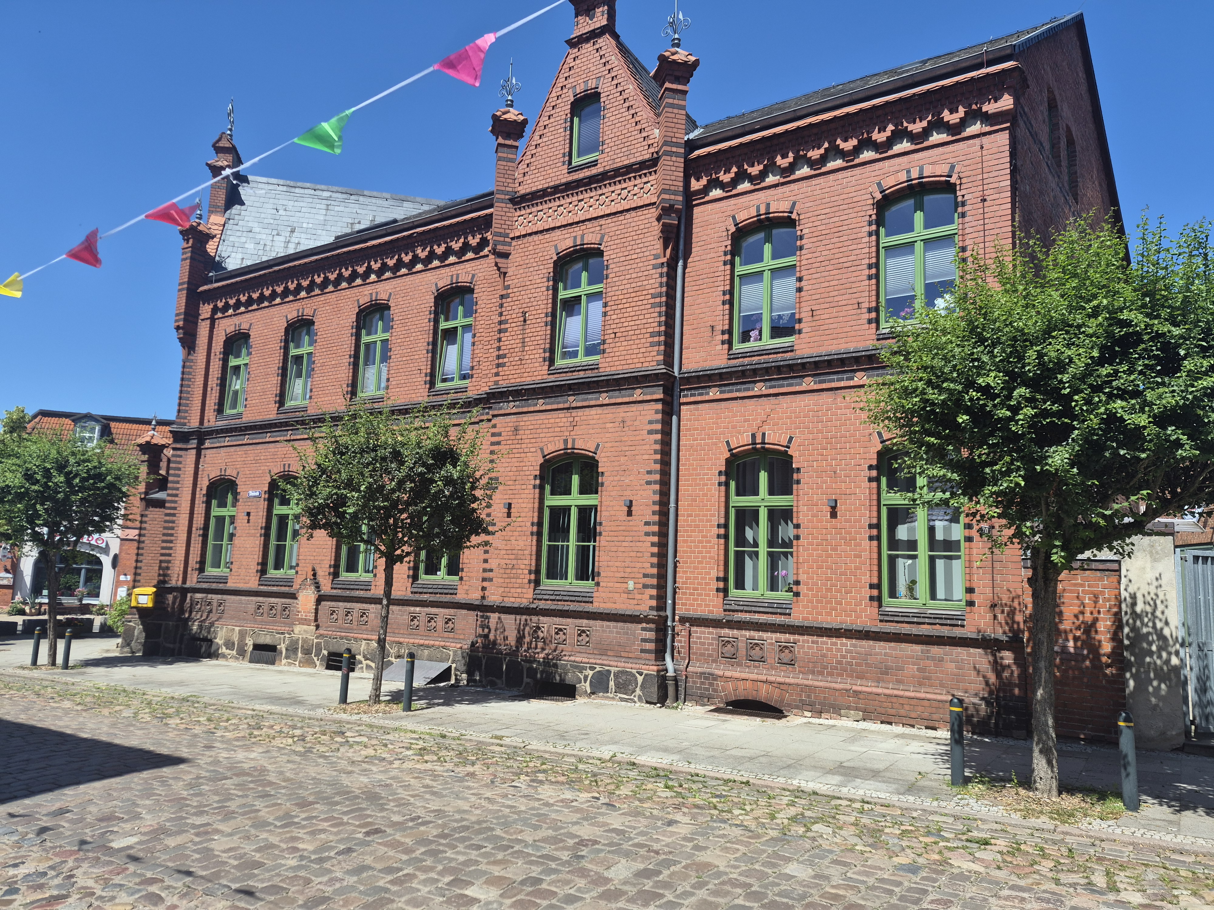 praxisverkauf-landpraxis-200m2-11raeumen.jpg