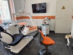 top-ausgestattete-zahnarztpraxis-allgem-zahnmedizin-in-kombi-mit-kfo-oder-oralchirurgie-geeignet-aerztliches-qualitaetsmanagement