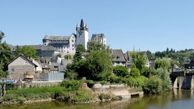 Das Diezer Schloß und Blick auf die Lahn