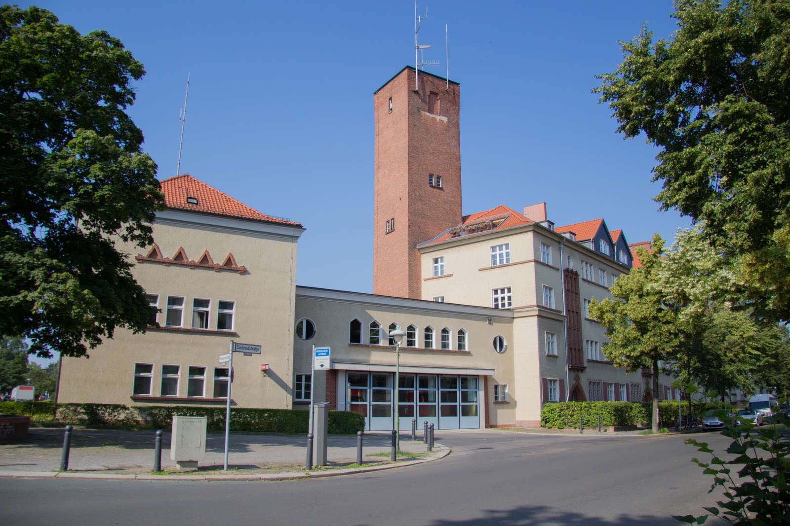 facharzt-fachaerztin-fuer-allgemeinmedizin-mit-spaeterer-praxisassoziation-im-sueden-berlins-gesucht.jpg